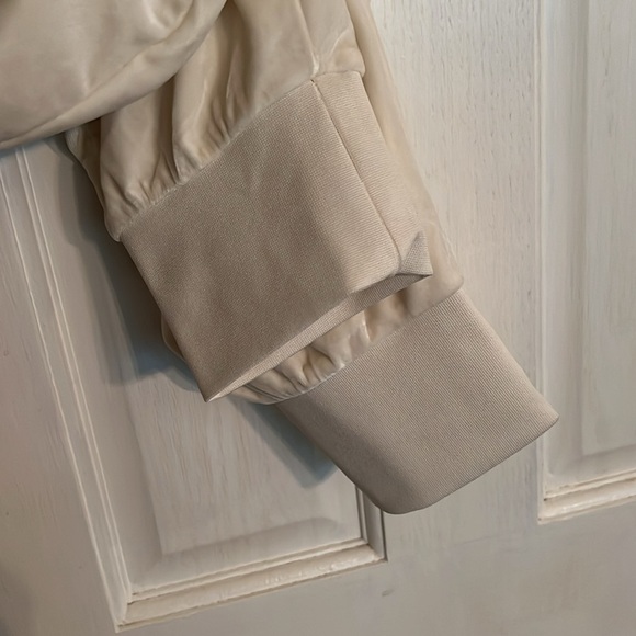 True Religion joggers L - Picture 4 of 13